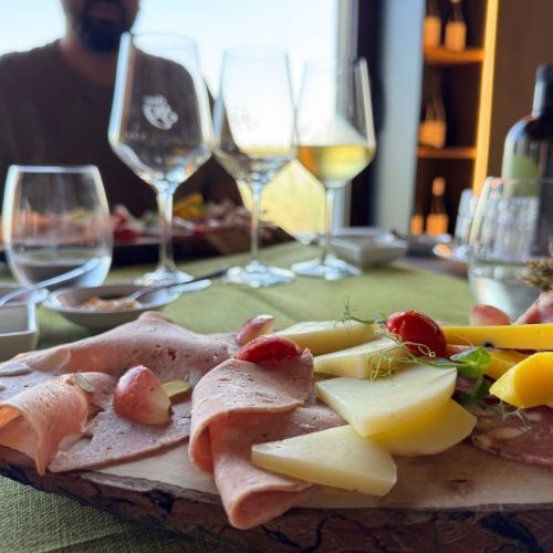 etna food and wine experience in linguaglossa